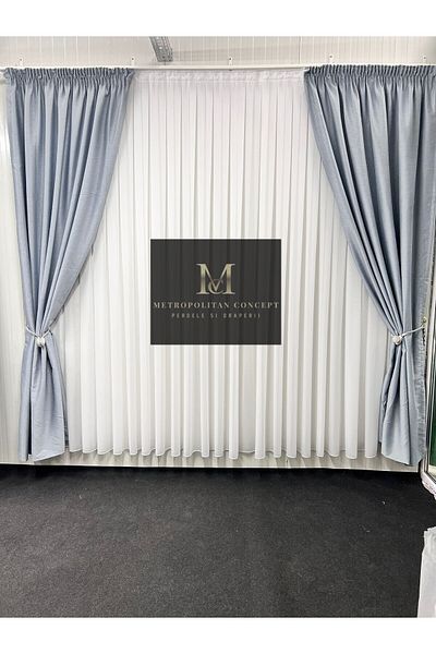 Metropolitan Concept Set of 2 blackout curtains in linen texture, worked on 10 cm wide rejansa