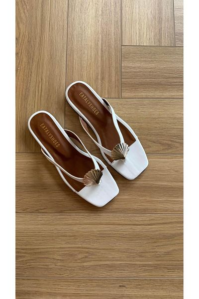 Eataly Shoes White Skin Mussel Shell Flip Flops Flat Slippers