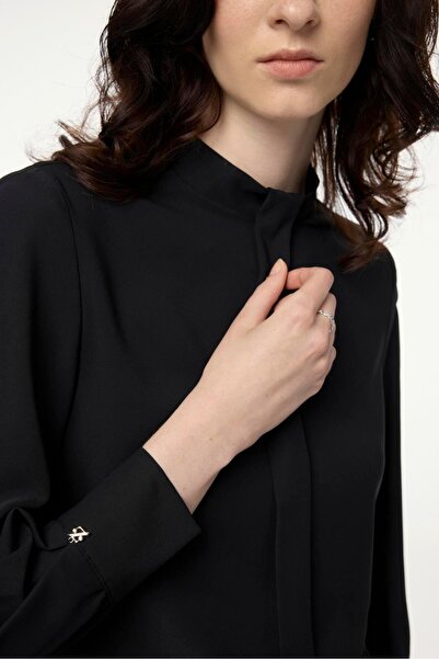 Zühre Black Blouse with Stand Collar Stripe Detail B-0139