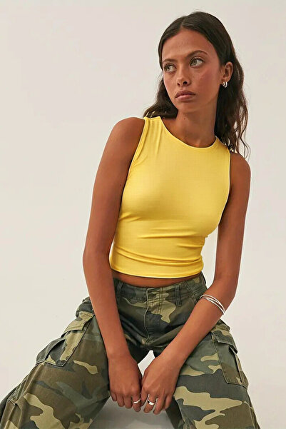 BLUE STREET Γυναικείο ανοιχτό κίτρινο εσώρουχο – Αμάνικο μπλουζάκι Basic Crop