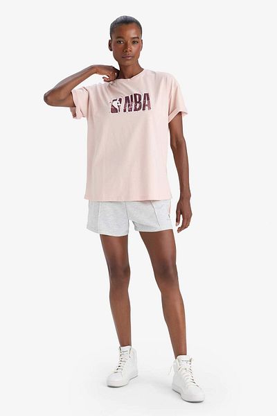 DeFacto Defactofit Nba Wordmark Oversize Wide Fit Crew Neck Sportsman Short Sleeve T-Shirt E8865Ax25Au