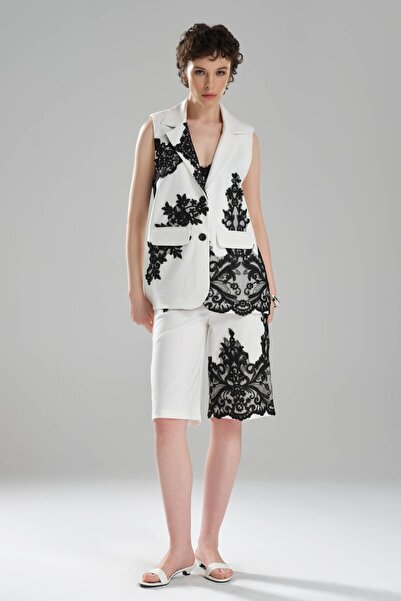 tw3 Women's Lace Appliqued Design Oversize Vest