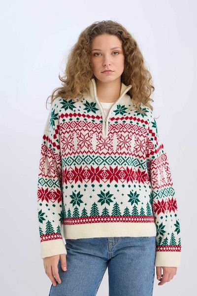 DeFacto New Year Themed Zippered Stand Collar Sweater D1125Ax24Cw