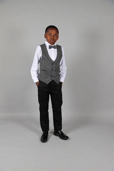 Ugly Duck 03 - 14 Years Old Boy Gray Linen Vest Suit