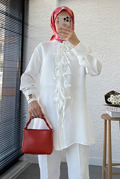 MELEK ARAZ Önü Bağlama Detaylı Gofre Tunik - Beyaz