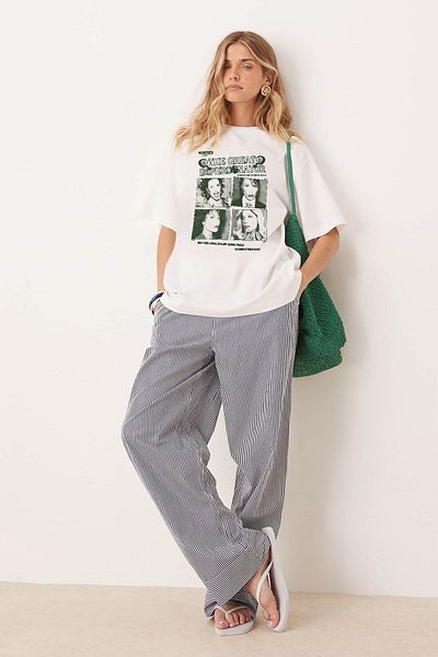 Tee&more. Unisex Oversize Halsey the Perfect Impersonator Printed Premium T-Shirt
