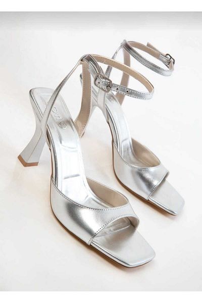 Zenvea Women's Dai̇sy Ankle Strap 5 Centimeter Heel