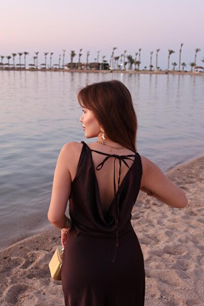 BAŞARAN Degaje Yaka Kahverengi Saten Elbise