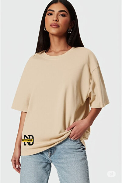 NEVERMIND supradimensionat Tricou Femei |   Stânga jos „NEVERMIND” cu imprimeu Wide Format tricou Unisex