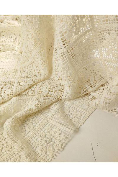 Kumaş Parça Lace in Cream Color (Width 140 cm X Length 240 cm)