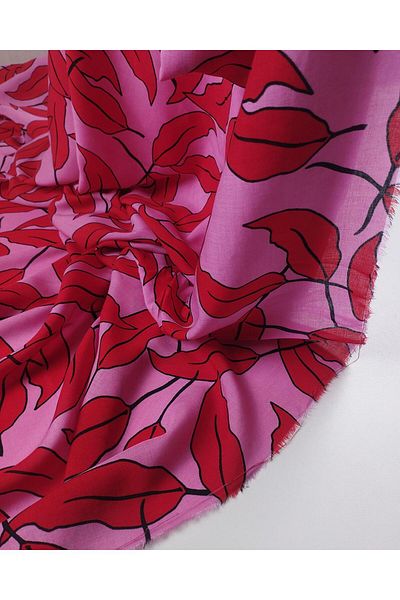 Kumaş Parça Red Patterned Viscose Voile on Pink (Width 140 cm X Length 310 cm)