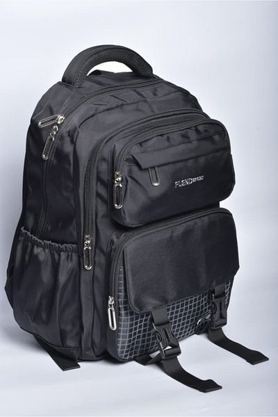 Way School bag with a distinctive design