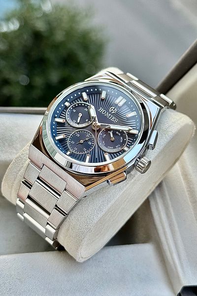 Homies Men Wrist Watch - Gift Box, Bracelet & Functions Work Hmbsr83G494