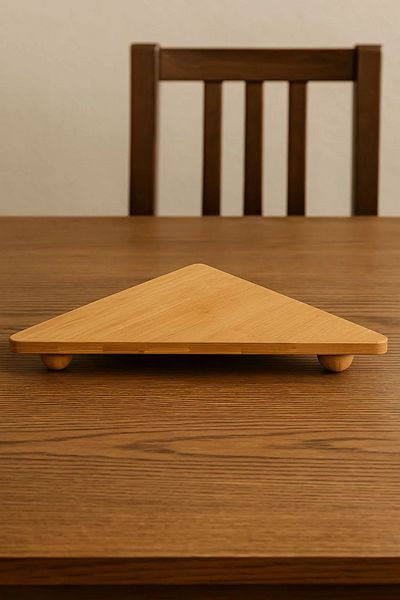 ERKUGO Bamboo Ball Leg Triangle Stand, Presentation Board (18X34)