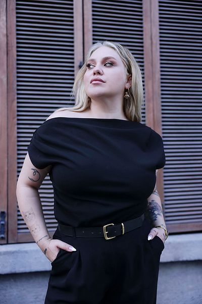 Trendyol Curve Bluză neagră tricotată cu crepon de mărime mare TBBSS25AF00119