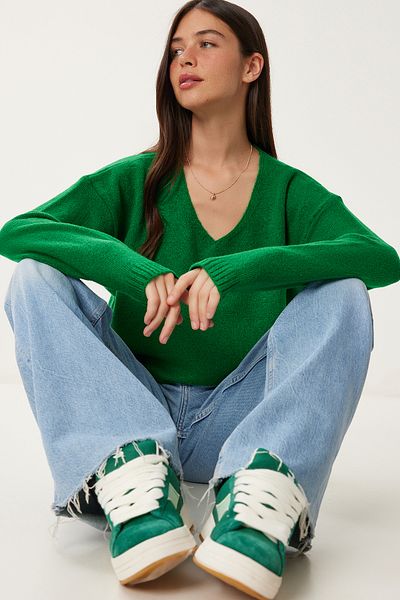 Happiness İstanbul Woman's Green V-Neck Knit Sweater ZA00063