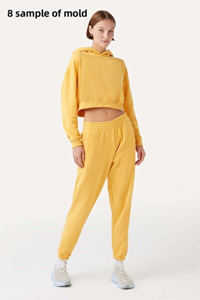 WWF Market Squirrel Supersoft Crop Hoodie - Pink