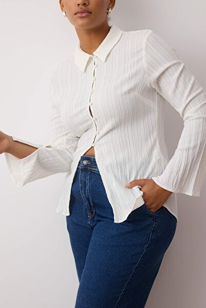 Trendyol Curve Ecru Textured Fitted Waist Fitted Woven Large Size Shirt Tbbaw26Ax00010