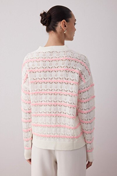 Trendyol Collection Ecru Striped Soft Textured Openwork/Hollowed Wide Fit Knitwear Sweater Twoaw26Kz00004