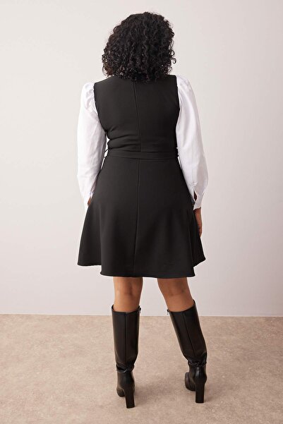 Trendyol Curve Μίνι υφαντό φόρεμα με μαύρη ζώνη που ανοίγει στη μέση με λεπτομέρεια πουκάμισου TBBAW26AH00038
