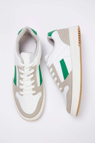 TRENDYOL SHOES Λευκό μπλοκ Χρώμα Λεπτομερές ρετρό ανδρικό αθλητικό παπούτσια 
 ΤΑΚΑ26SN00021