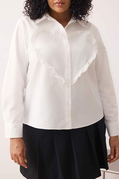 Trendyol Curve Ecru Long Sleeve Heart Pattern Plus Size Shirt Tbbaw26Ax00004