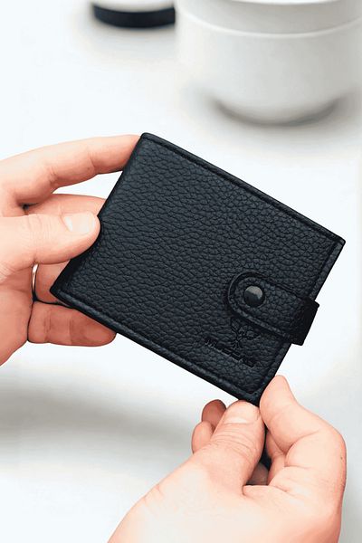 VANİLLA COLLECTİON Men's Wallet |   Snap Cap |   10 Card Pockets |   Modern Design |   Black Color