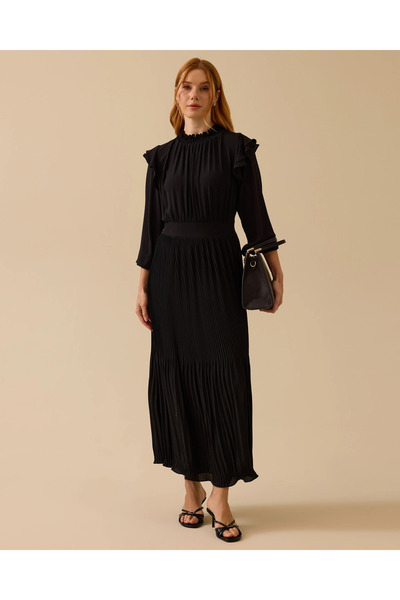 SCL Fırfır Detaylı Pliseli Uzun Elbise