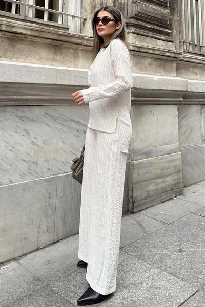 NEW LAVİVA Beige Loose Maya Suit - Buttoned Round Neck Blouse and Elastic Waist Wide Leg Trousers