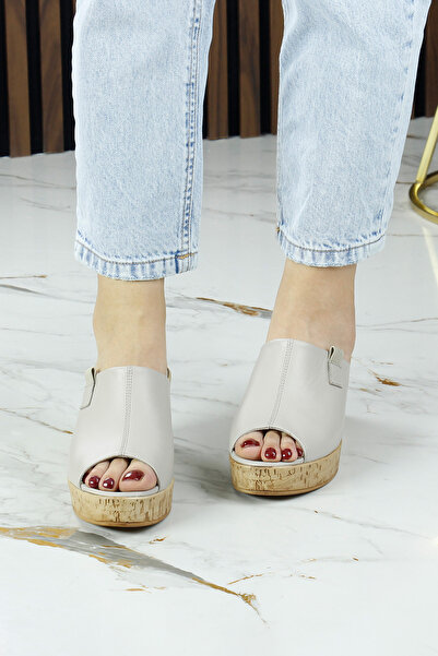 Erkan Saçmacı Παντόφλες Fitoria Mink Γνήσιο δέρμα μοσχαριού με ανοιχτή μπροστινή σόλα από φελλό με σφήνα τακούνια