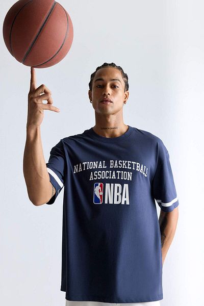 DeFacto DeFactoFit NBA Wordmark Oversize Μπλουζάκι με κοντό μανίκι με φαρδύ λαιμόκοψη E3011AX25AU