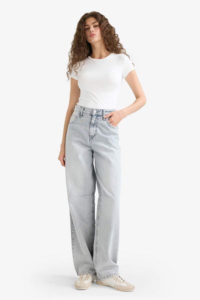 DeFacto Тениска с къс ръкав Slim Fit с кръгло деколте F7768ax25au