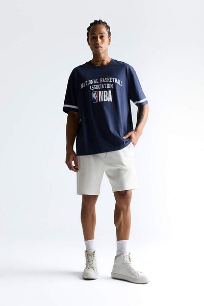 DeFacto DeFactoFit NBA Wordmark Oversize Μπλουζάκι με κοντό μανίκι με φαρδύ λαιμόκοψη E3011AX25AU