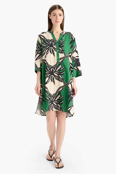 DeFacto Gemustertes Strandkleid mit normaler Passform – Fall in Love D0452AX25SM