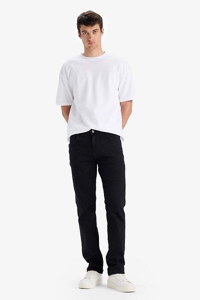 DeFacto Sergio Regular Fit Normal Fit Normal Waist Pipe Leg Black Jean Trousers E7267Ax25Sm