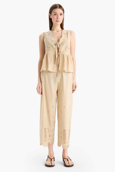 DeFacto Regular Fit Brode Front Tie Beach Top-Fall in Love E4263Ax25Sm
