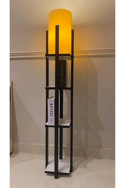 Turkish Home Classic wooden floor lamp - black and white