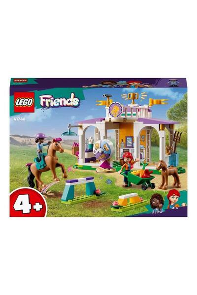 LEGO ® Friends Horse Training 41746 - تتضمن دميتين صغيرتين ومجسمين للحصان للأطفال من سن 4 سنوات فما فوق