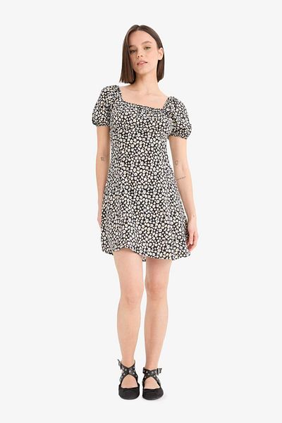 DeFacto Rochie mini cu mânecă scurtă din viscoză cu guler pătrat cu model floral E0873ax25sp