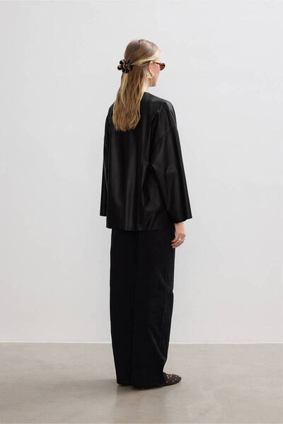 BE BLUE Black Leather Kimono