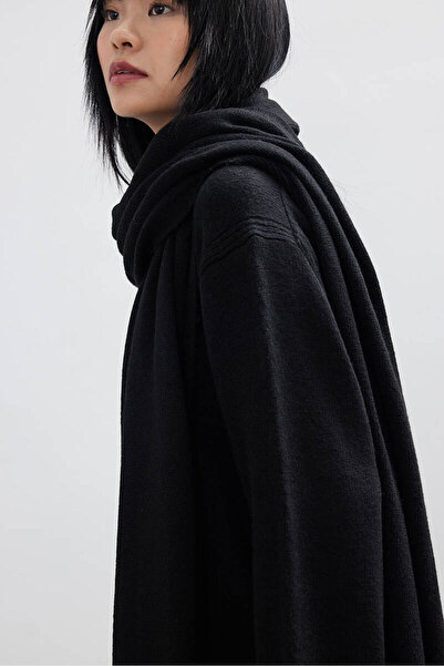 BE BLUE BLACK SOFT SCARF