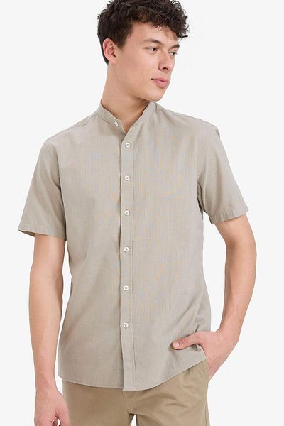 DeFacto 100% Cotton Regular Fit Stand Collar Summer Short Sleeve Shirt E1731Ax25Sp