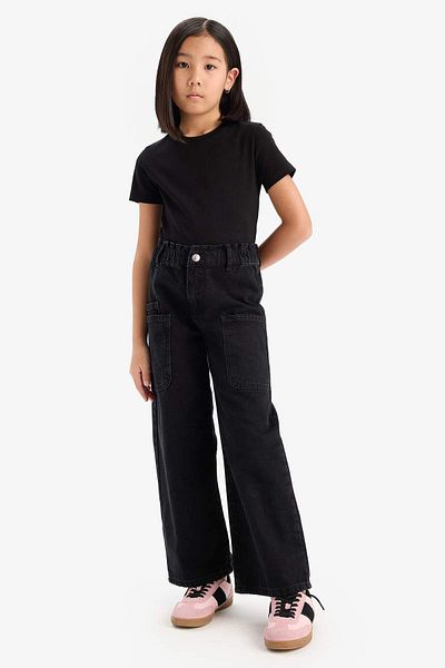 DeFacto Girl's Slim Fit Slim Fit Crew Neck Ribbed Basic Plain Short Sleeve T-Shirt B3054A825Sm