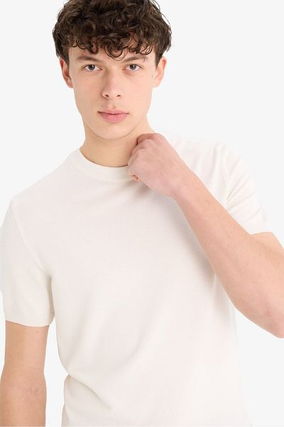 DeFacto Πλεκτό μπλουζάκι με κοντό μανίκι Standard Fit Crew Neck E3239AX25SP
