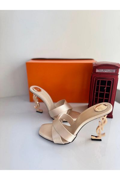 MODA أحذية ذات كعب معدني