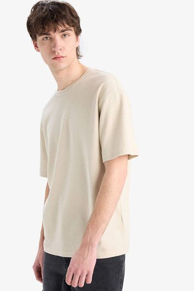 DeFacto Boxy Fit Crew Neck Short Sleeve T-Shirt D5482Ax25Sp