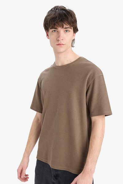 DeFacto Boxy Fit Crew Neck Short Sleeve T-Shirt D5482Ax25Sp