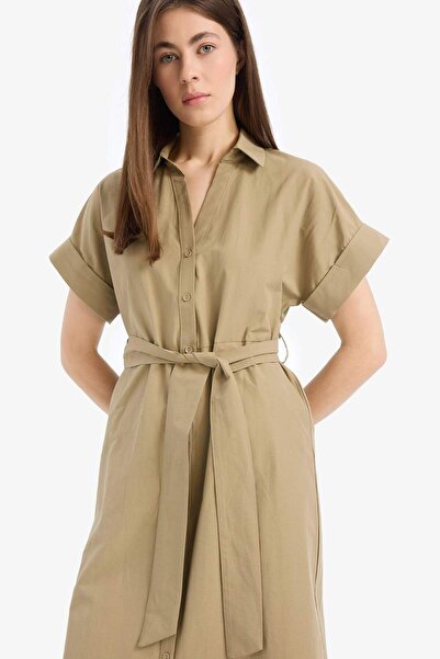 DeFacto A Kesim Gömlek Yaka Kuşaklı Poplin Kısa Kollu Midi Elbise E6489AX25SP