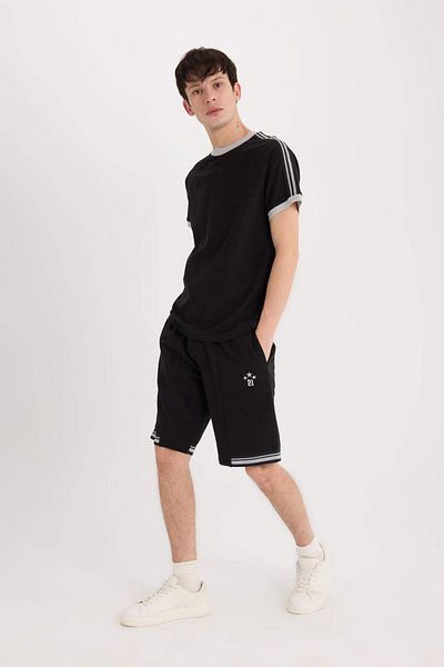 DeFacto Regular Fit Printed Straight Leg Shorts B8794Ax25Sm