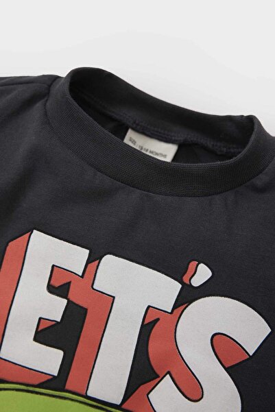 DeFacto Erkek Bebek 2'li Takım Kaykay Baskılı Kısa Kollu Tişört Beli Lastikli Eşofman Altı E5988A525SM